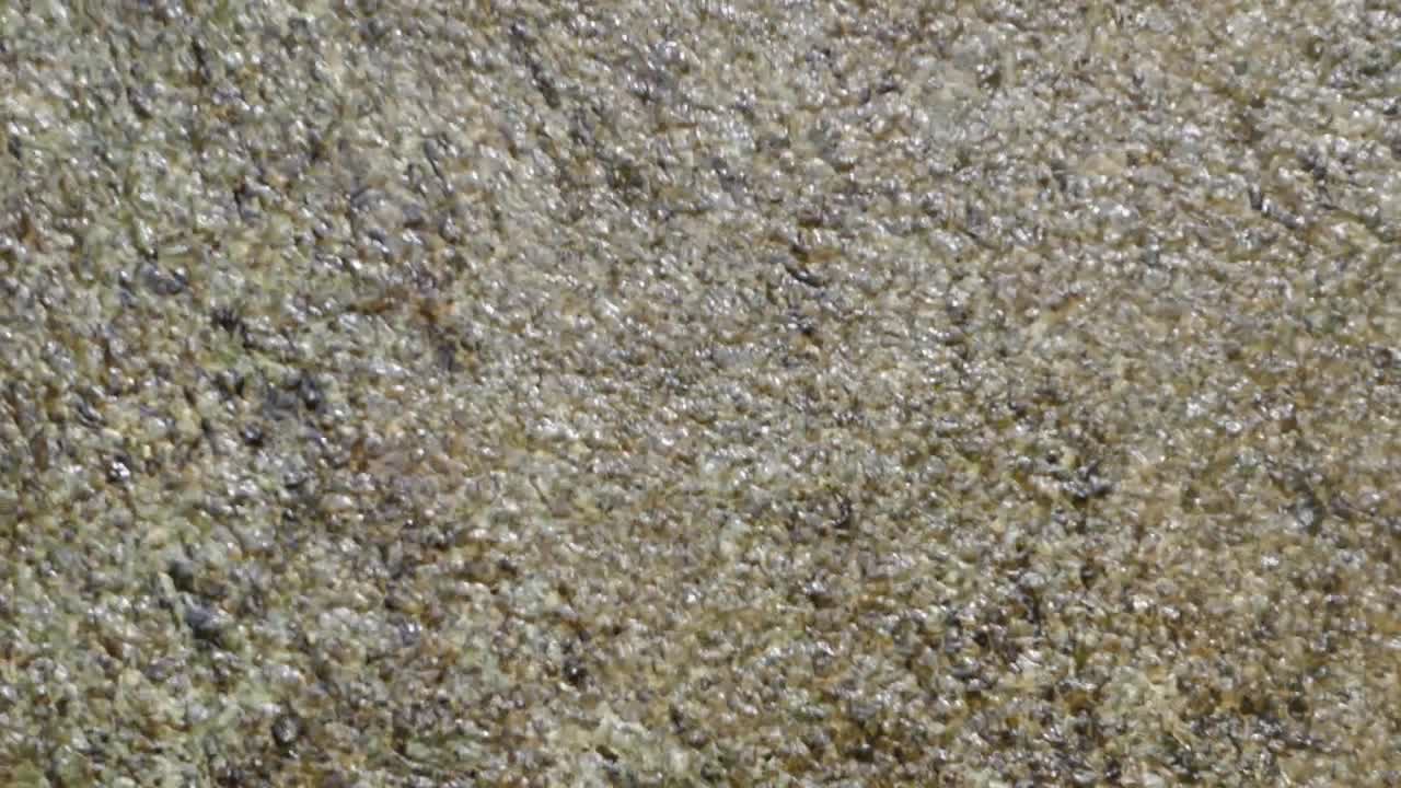 calle inundada durante la lluvia