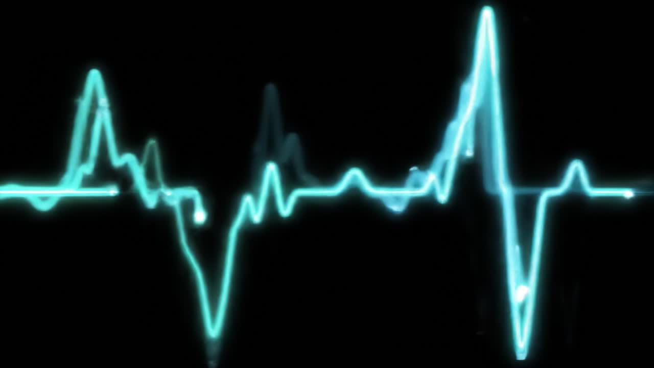 This clip showcases a modern heart rate monitor displaying fluctuating heart rate readings, emphasizing its role in fitness tracking and health monitoring during workouts and daily activities.