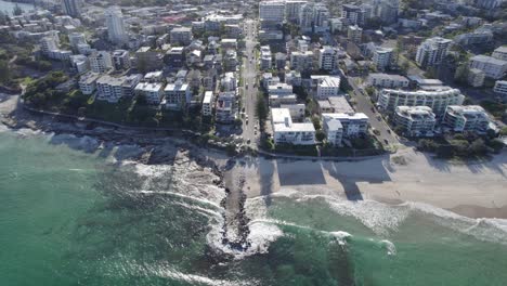 holiday apartments and vacation homes on the shores of kings beach in queensland, australia