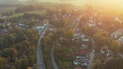 luftaufnahme einer sonnenscheinstadt