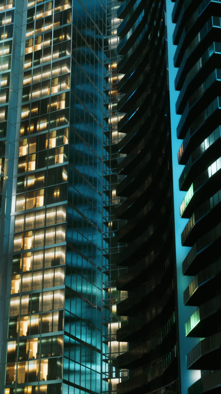 rascacielos modernos por la noche