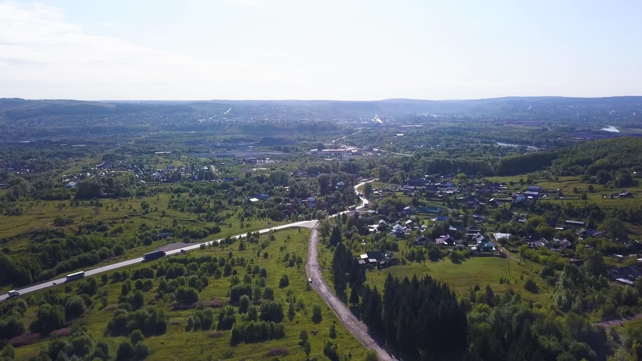 vista aérea de una aldea rural