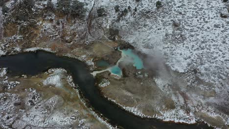 Heiße-Quelle-In-Der-Nähe-Von-Mammoth-Lakes,-Kalifornien,-USA