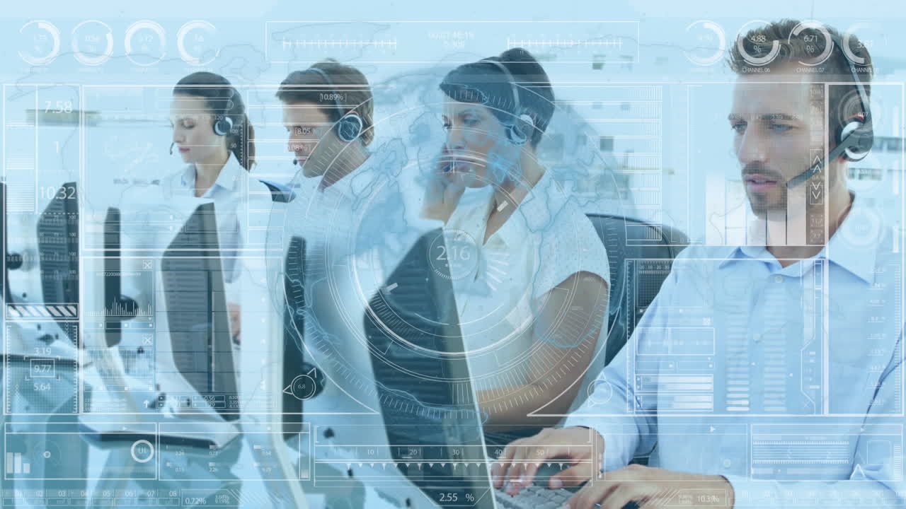 animación del procesamiento de datos y la interfaz digital sobre personas de negocios que usan auriculares telefónicos