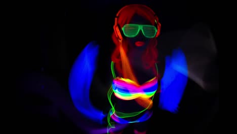 uv glowing woman 37