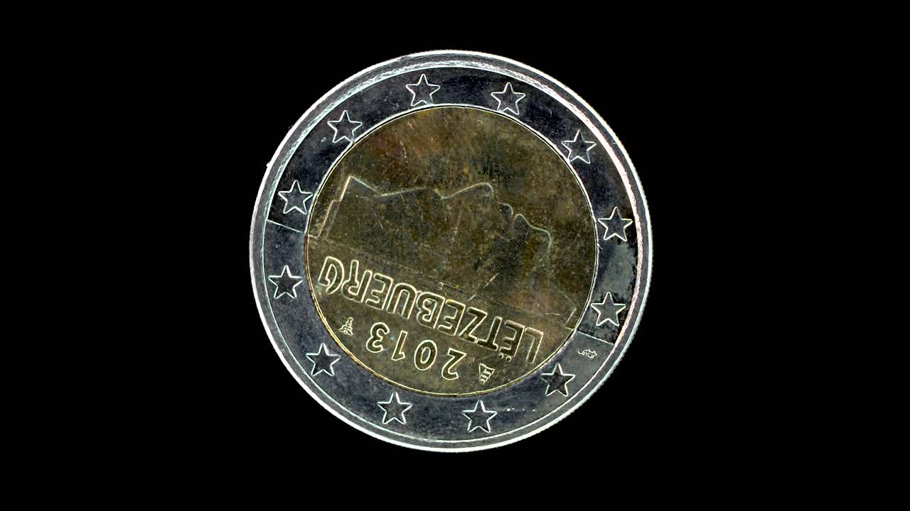 Luxembourg 2013 2 euro obverse with Grand Duke Henri portrait rotating on black background
