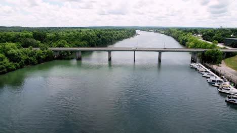 Augusta-Georgia,-Puentes-A-Lo-Largo-Del-Río-Sabana