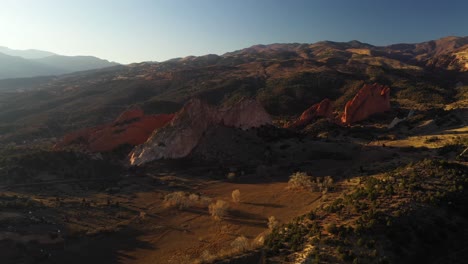 Garden-Of-The-Gods-Sunset-Mountain-Range-Aerial-Shot-4K