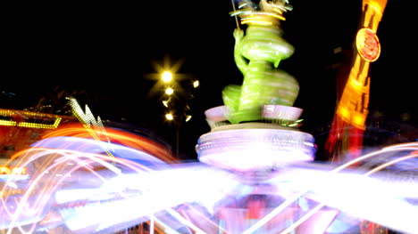 Karneval-Jahrmarkt-Zeitraffer-Lichtstreifen