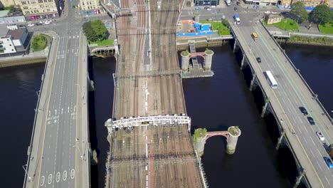 Drohne-Schwenkt-über-Den-Hauptbahnhof-Von-Glasgow