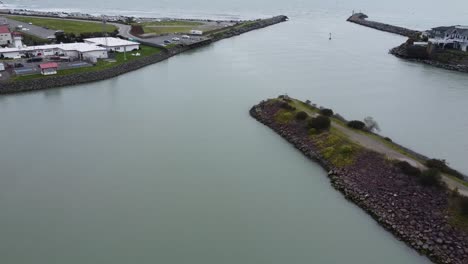 beautiful-breakwater-near-beaches-hd