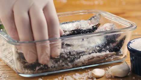 salting sardines