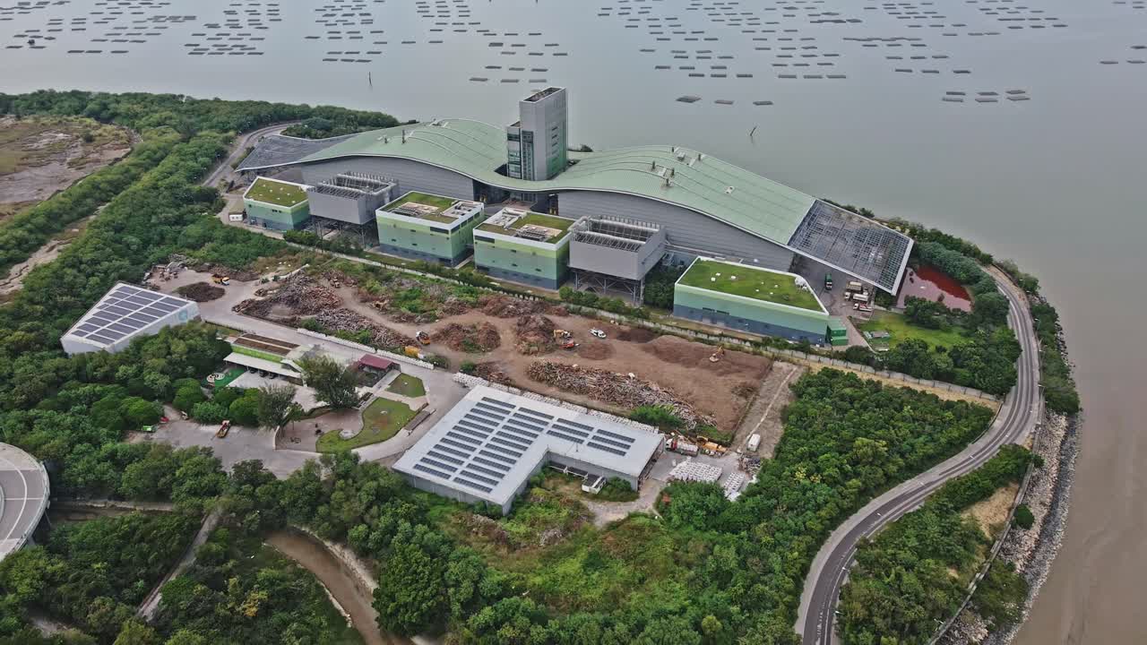 y parque, centro temporal de reciclaje de desechos de jardín, instalación de desechos a material útil