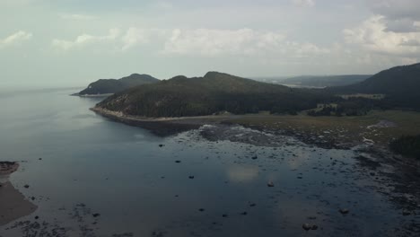 Ankommende-Epische-Sturmlandschaft