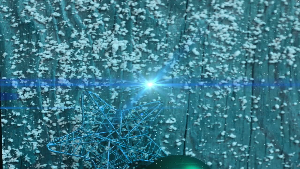 나무 배경에 크리스마스 장식 위에 떨어지는 빛의 트레일과 눈의 애니메이션