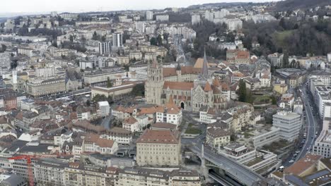 Drone-Aerial-of-the-swiss-town-and-the-cathedral-of-Lausanne