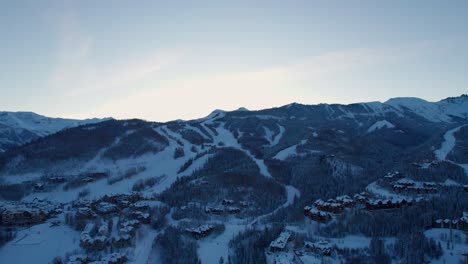 Amanecer-De-La-Mañana-Hora-Dorada-Tiro-De-Dron-De-Teluride,-Colorado