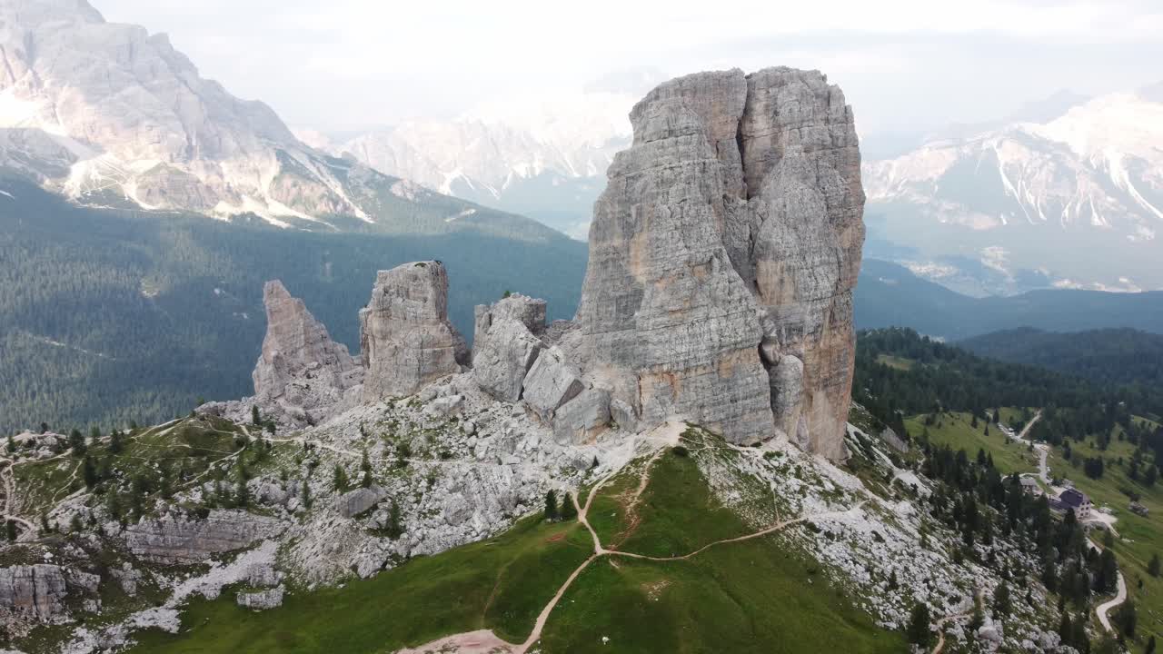 cinco torri di averau