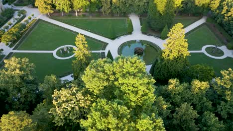 4k aerial drone video of the hofgarten fountain in the court garden at the residence palace in würzburg, germany