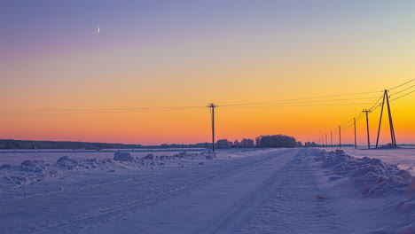 Remoto-Camino-Desierto-Cubierto-De-Nieve