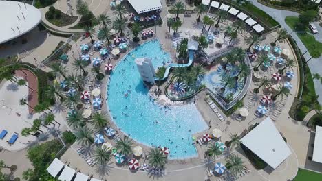 Antena-De-La-Piscina-De-Olas-En-Universal&#39;s-Cabana-Bay-Beach-Resort-En-Orlando,-Florida