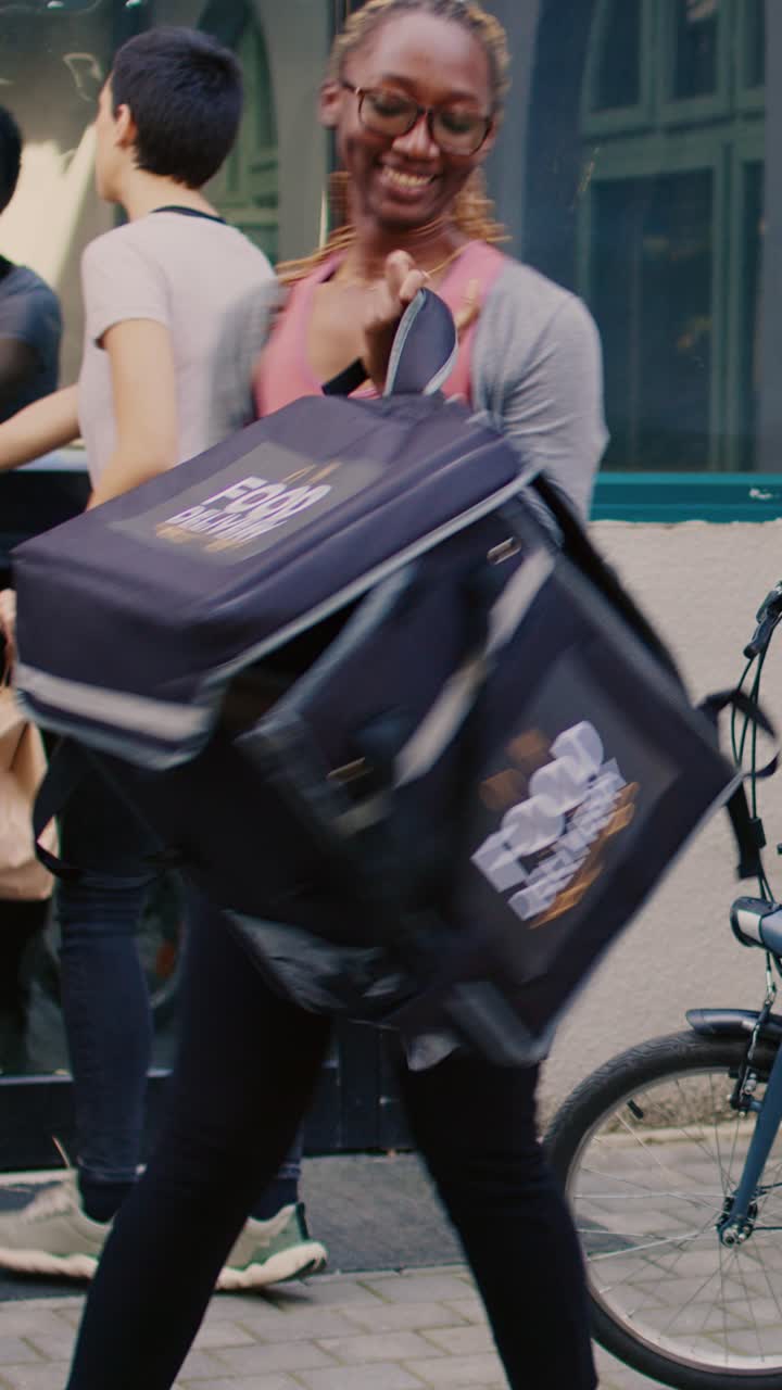 Food delivery with bicycle