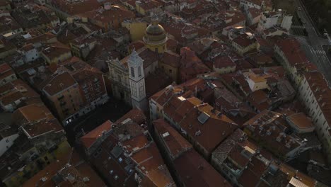 Empuje-De-Vista-Aérea-En-La-Antigua-Iglesia-Del-Sur-De-Francia.