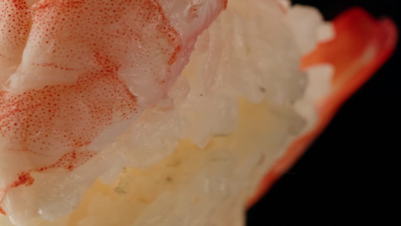 사시미 접시, 일본식 레스토랑, 현대 카페에서 신선한 과 연어 조각, 전통 음식, 생선 은 물고기 요리, 오메가 3