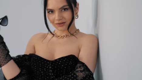 retrato de moda de una mujer