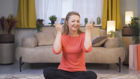 Woman-showing-mind-to-camera.