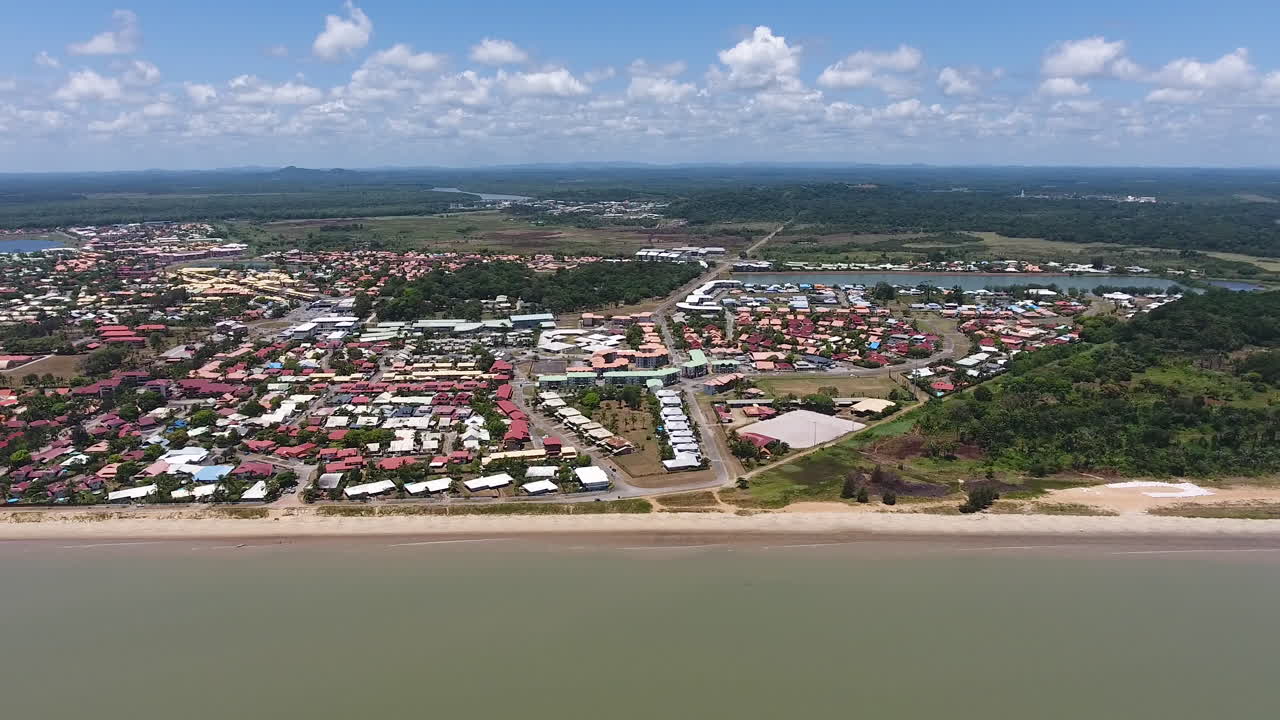 프랑스령 기아나 주 쿠루 시의 드론