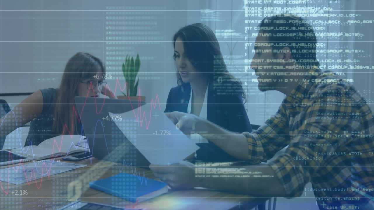 animación del procesamiento de datos financieros sobre diversas personas de negocios en la oficina