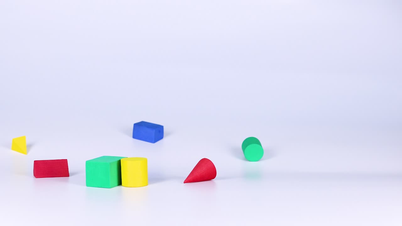 표면에서 동적으로 상호 작용하는 다양한 모양