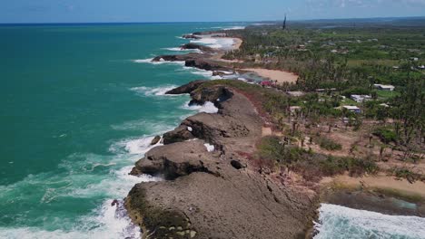 cuevo del indio con la finca de colón en arecibo puerto rico