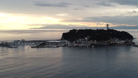 Vista-Aérea-Del-Horizonte-En-Kamakura