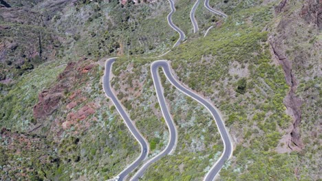 Mountain-pass-road-through-Teno-Massif-going-towards-Masca-village,-aerial