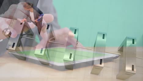 animación de manos usando tableta sobre mujeres de negocios caminando a través de torniquetes