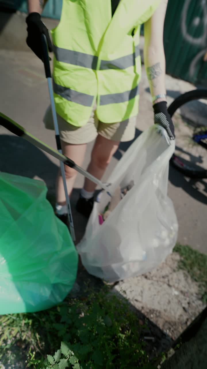 esfuerzo de limpieza comunitaria