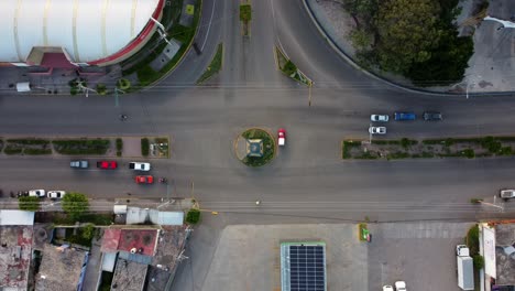 Toma-Aérea-Cenital-Del-Monumento-A-Lázaro-Cárdenas-En-Huajuapan-De-León,-Oaxaca,-México.