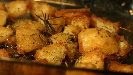 golden roast potatoes with rosemary seasoning