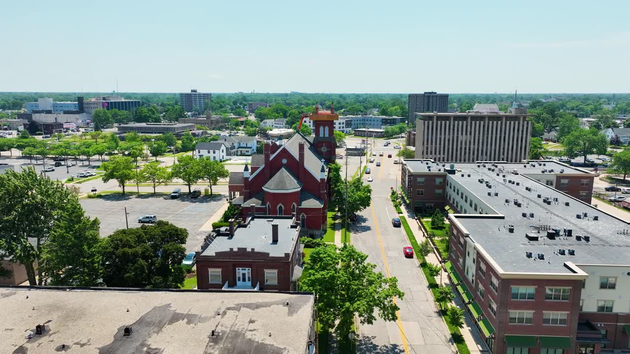 2024년 여름에 마스케곤 시내를 내려다보며