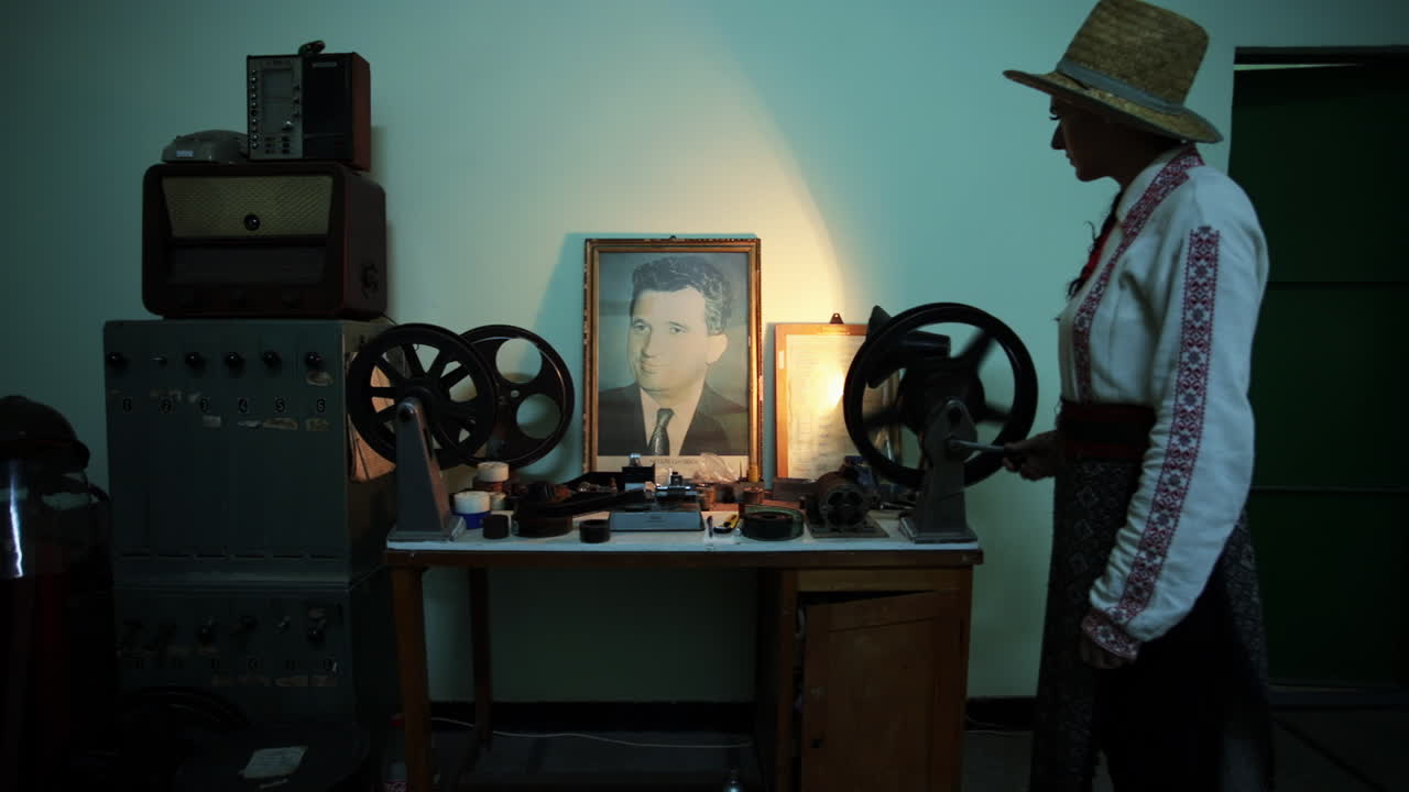 Museum take 8 - video editing table