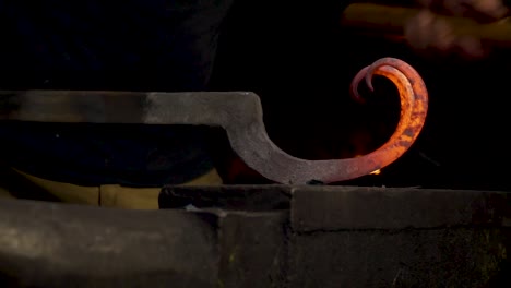 Blacksmith-Metal-Forging-In-120fps-Slow-Motion