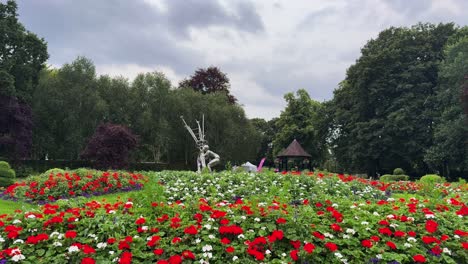 caldecott park metal statue by artist hilary cartmel echo, rugby united kingdom