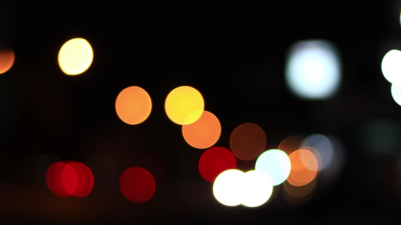 luz bokeh en el fondo nocturno de la ciudad