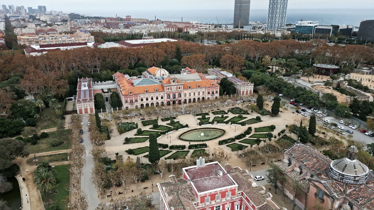 palacio del parlamento de cataluña - parque de la ciudadela, barcelona, españa