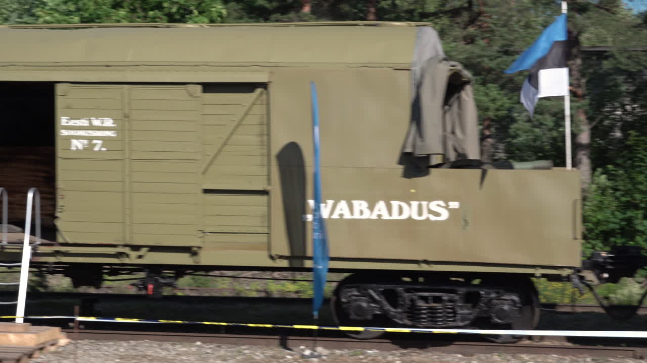 Railway cars in Estonia