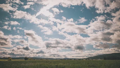 Time-lapse-on-a-beautiful-day-in-nature-with-blue-sky-and-fast-clouds