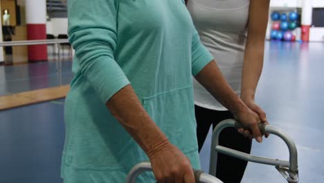 woman exercising with a prosthetic leg