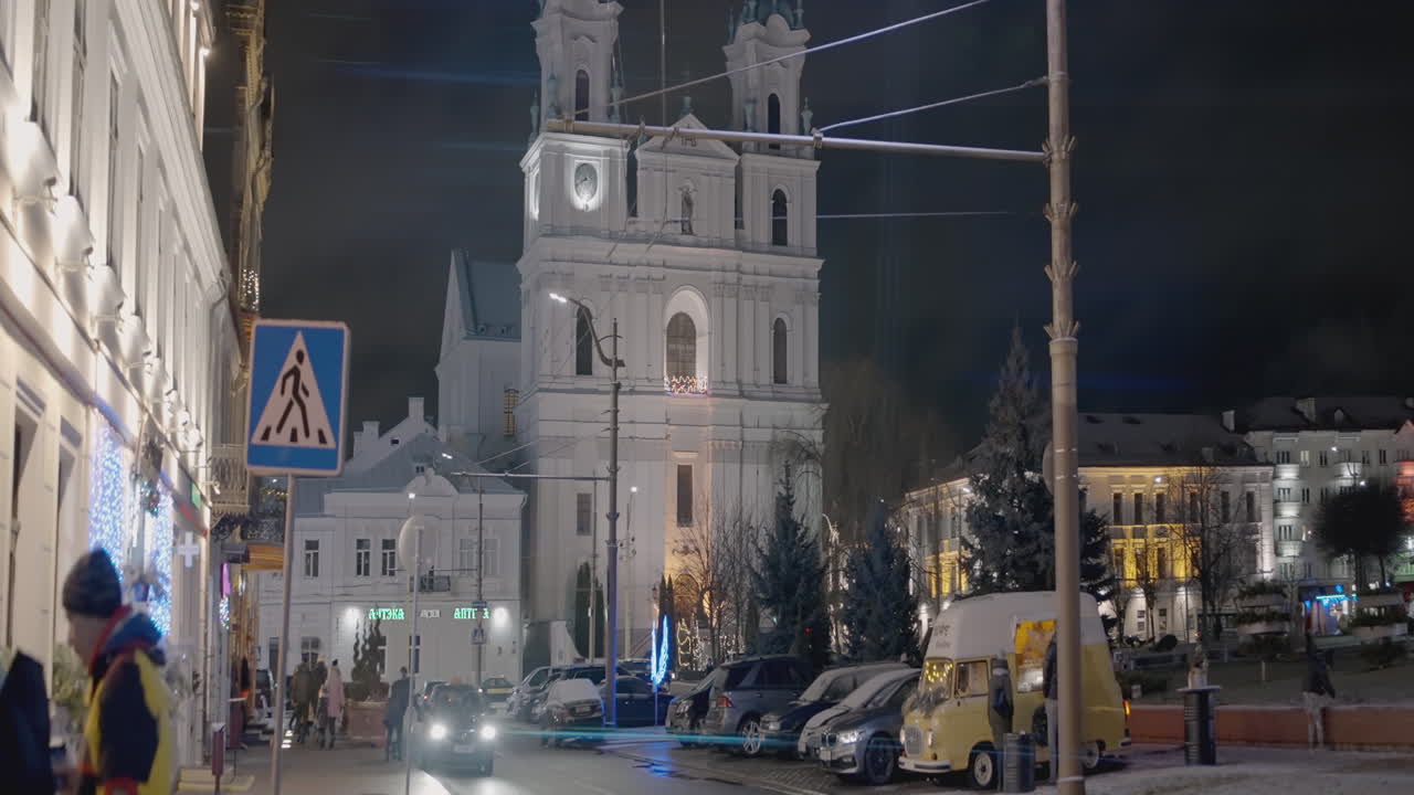유럽 도시 의 교회 의 야간 풍경